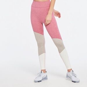 We Over Me || Exhale Leggings Bubble Pink Small